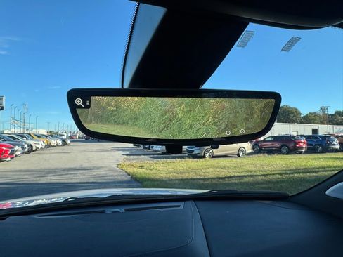 Used 2023 Cadillac XT6 Sport w/ Technology Package image 16