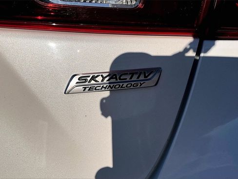 Used 2015 MAZDA MAZDA3 i Touring w/ Technology Package image 8