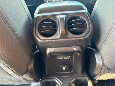 Used 2019 Jeep Wrangler Unlimited Sahara w/ Cold Weather Group AWD/4WD image 23