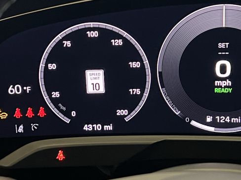 Certified 2025 Porsche Taycan image 22