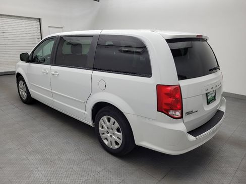Used 2017 Dodge Grand Caravan SE FWD image 5