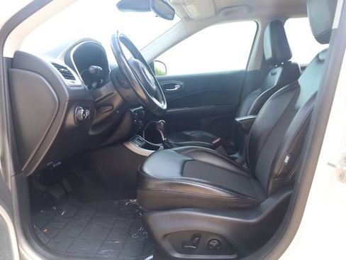 Used 2020 Jeep Compass Latitude FWD image 14