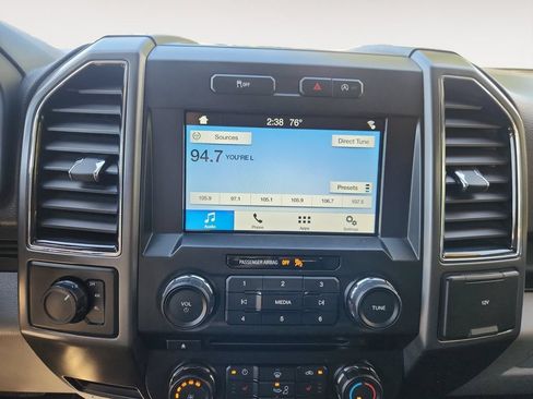 Used 2018 Ford F150 XLT w/ Equipment Group 302A Luxury AWD/4WD image 15