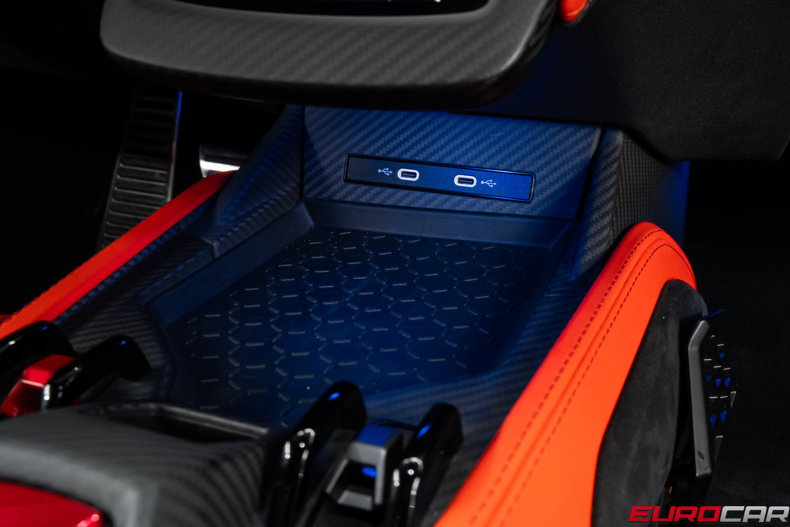 Used 2025 Lamborghini Revuelto AWD/4WD image 36