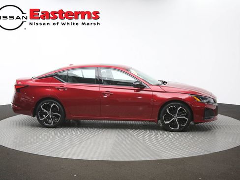 Used 2024 Nissan Altima 2.5 SR w/ SR Premium Package FWD image 45