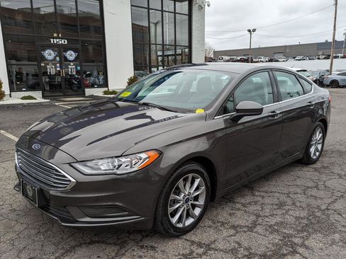 Used 2017 Ford Fusion S FWD image 2