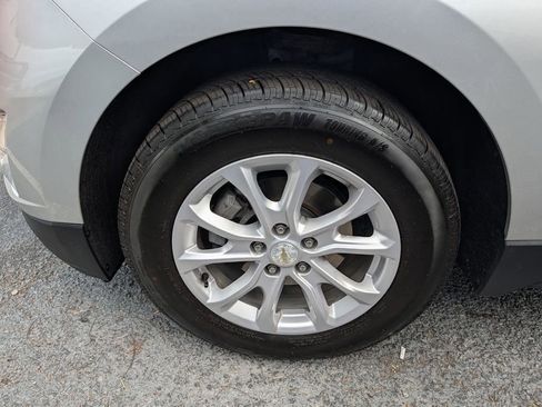 Used 2020 Chevrolet Equinox LT FWD image 23