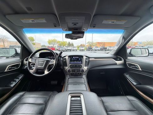 Used 2020 GMC Yukon XL Denali AWD/4WD image 25