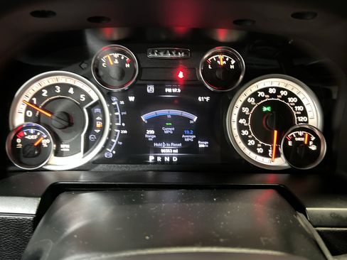 Used 2017 RAM 2500 Laramie AWD/4WD image 23
