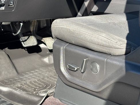 Used 2018 Ford F150 XLT w/ Equipment Group 302A Luxury AWD/4WD image 14