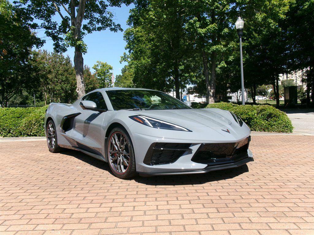 Used 2024 Chevrolet Corvette Stingray Coupe w/ Z51 Performance Package RWD image 3