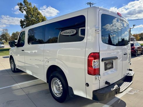 Used 2018 Nissan NV 3500 S image 5