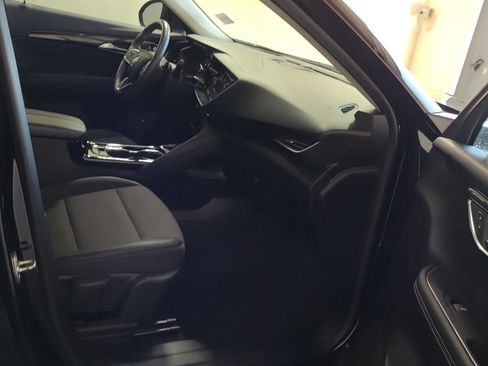 Used 2023 Buick Envision Preferred w/ Sport Touring Package AWD/4WD image 3