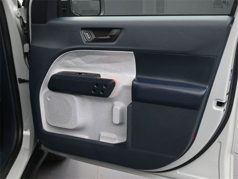 Used 2022 Ford Maverick XLT w/ XLT Luxury Package image 11