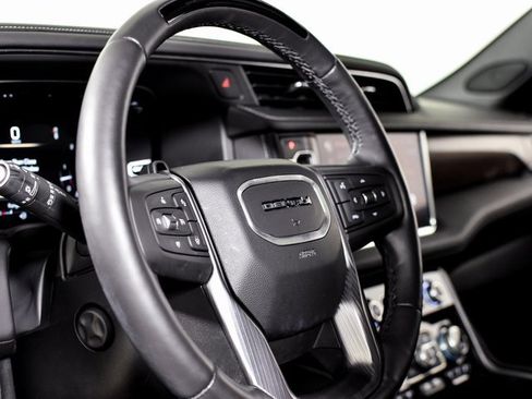 Used 2023 GMC Yukon Denali Ultimate image 28