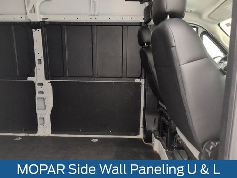 Used 2024 RAM ProMaster 2500 w/ Convenience Group FWD image 16