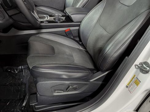Used 2016 Ford Edge Sport w/ Equipment Group 401A AWD/4WD image 18