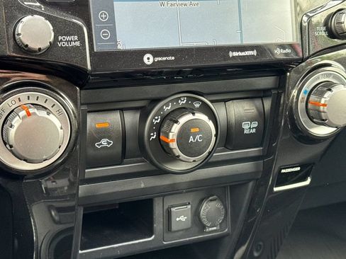 Used 2021 Toyota 4Runner TRD Off-Road Premium w/ Moonroof Package AWD/4WD image 21