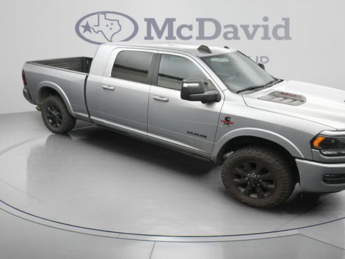 Used 2023 RAM 2500 Limited AWD/4WD image 35