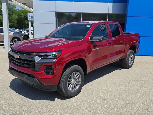 New 2025 Chevrolet Colorado LT w/ LT Convenience Package image 1