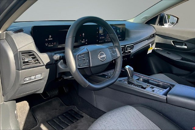 Used 2026 Nissan Sentra SV w/ SV Convenience Package FWD image 16