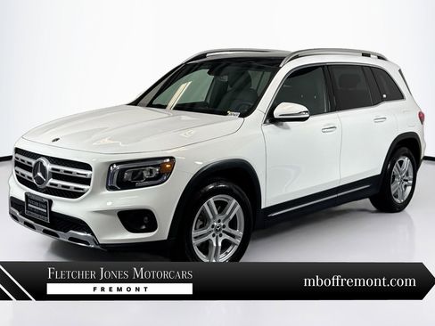 Certified 2023 Mercedes-Benz GLB 250 w/ Premium Package image 1