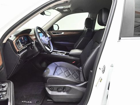 Used 2026 Volkswagen Atlas SE AWD/4WD image 25