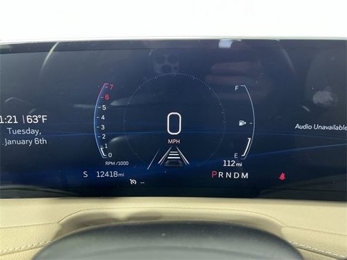 Certified 2024 Cadillac XT4 Luxury w/ Cold Weather Package image 11