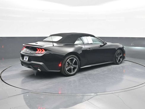 Used 2025 Ford Mustang Premium RWD image 8