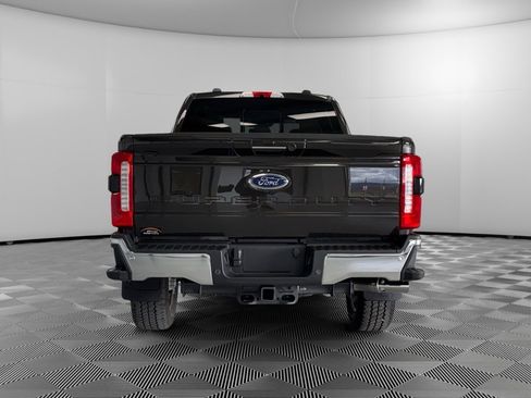 Used 2024 Ford F350 Lariat w/ Chrome Package image 7