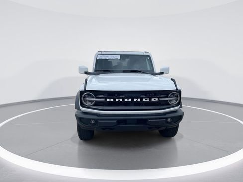 Used 2024 Ford Bronco Outer Banks AWD/4WD image 3