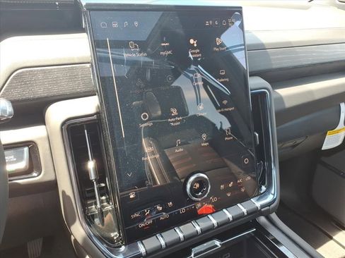 New 2026 GMC Yukon AT4 Ultimate AWD/4WD image 19