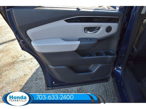 New 2025 Honda Pilot EX-L image 26