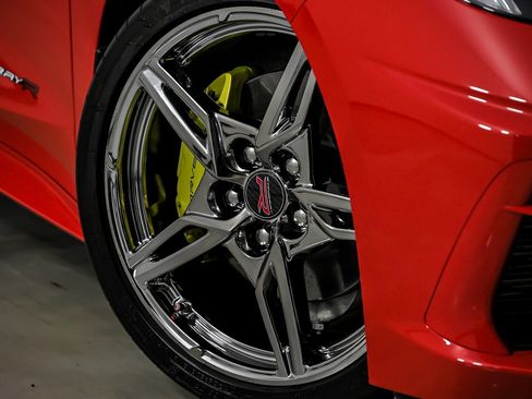 Used 2024 Chevrolet Corvette Stingray Premium Cpe RWD image 3