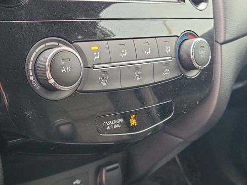 Certified 2020 Nissan Rogue S w/ Special Edition Package image 31