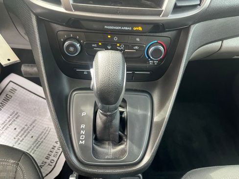 Used 2019 Ford Transit Connect XLT FWD image 15
