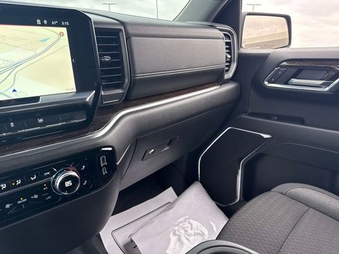 Used 2024 GMC Sierra 1500 Elevation w/ Max Trailering Package image 17