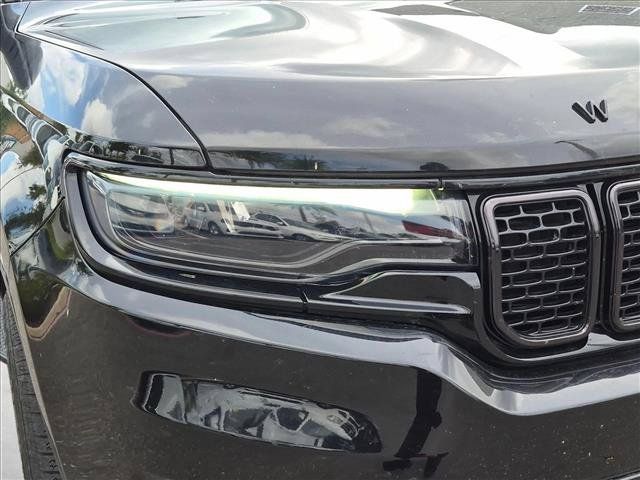 Used 2023 Jeep Wagoneer Series II AWD/4WD image 6