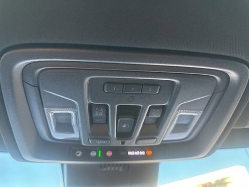 Used 2024 GMC Sierra 1500 AT4 w/ Technology Package image 15