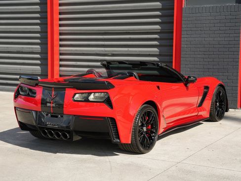 Used 2015 Chevrolet Corvette Z06 w/ 3LZ Preferred Equipment Group image 9