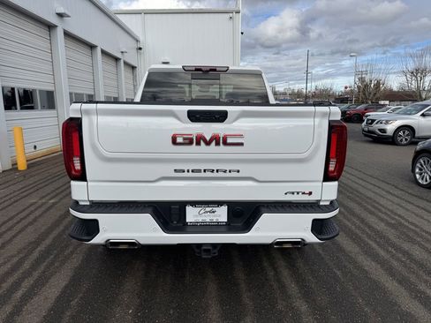 Used 2023 GMC Sierra 1500 AT4 w/ Technology Package AWD/4WD image 8