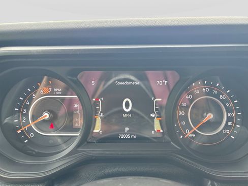 Used 2024 Jeep Wrangler Unlimited Sahara AWD/4WD image 20