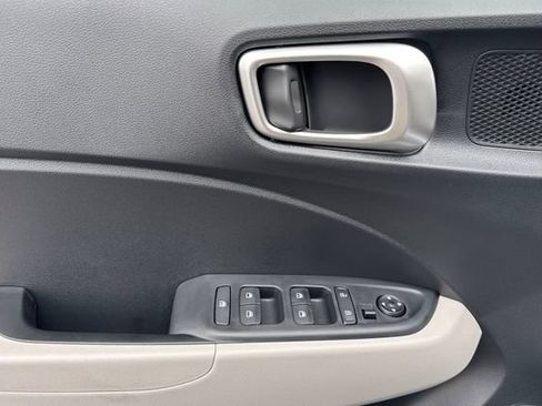 New 2026 Hyundai Venue SEL FWD image 10