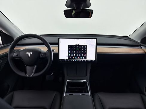 Used 2024 Tesla Model Y Long Range AWD/4WD image 20