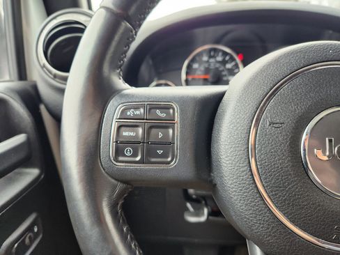 Used 2018 Jeep Wrangler Unlimited Sport S image 29