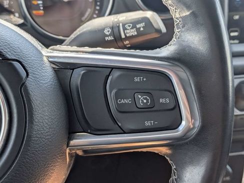 Used 2022 Jeep Wrangler Unlimited Sahara AWD/4WD image 23