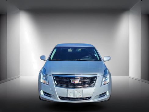 Used 2016 Cadillac XTS Luxury image 5