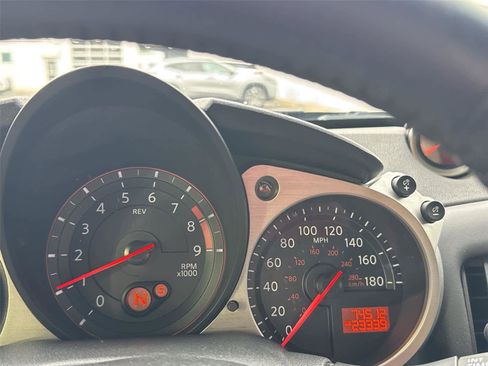 Used 2014 Nissan 370Z Touring w/ Sport Package RWD image 27
