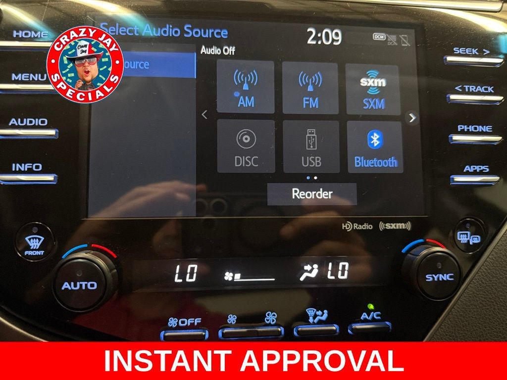 Used 2018 Toyota Camry SE w/ Audio Package FWD image 27