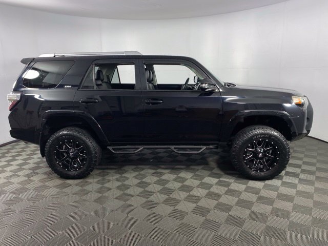 Used 2018 Toyota 4Runner SR5 Premium AWD/4WD image 8